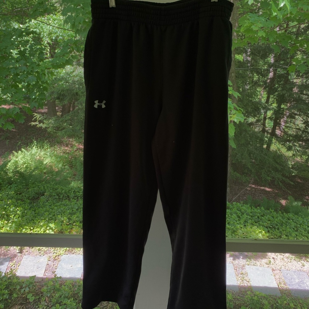 Men’s Under Armour sweatpants